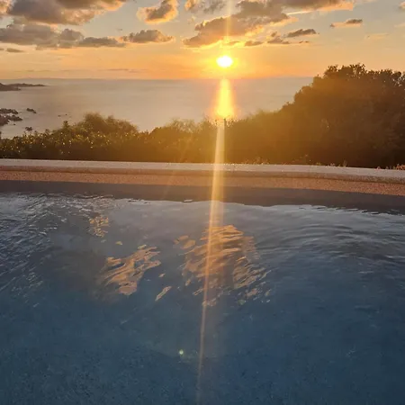 Вилла Sunset View Коста-Парадисо