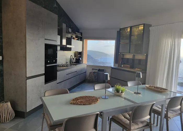 Sunset View * Коста-Парадисо